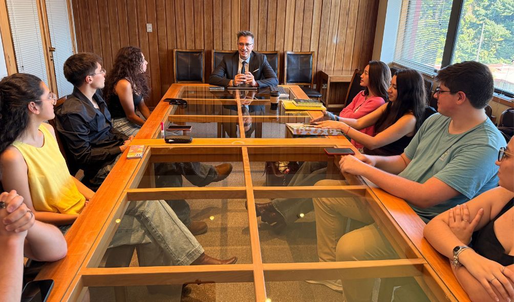 Equipo VCM de Derecho refuerza su comunidad de trabajo y convoca a nuevos laborantes